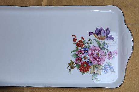 Porcelánový podnos, 