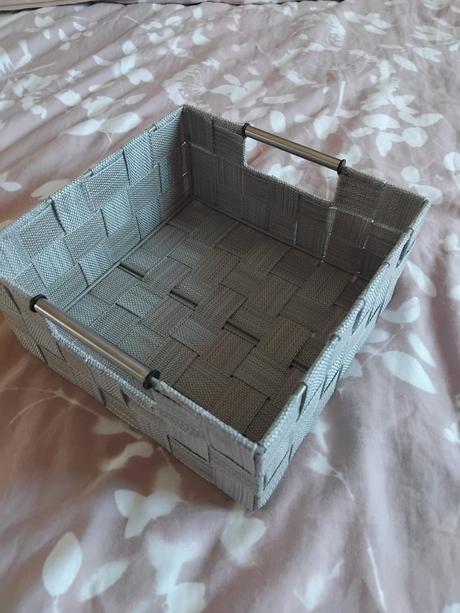 Box 20x20x9 cm,