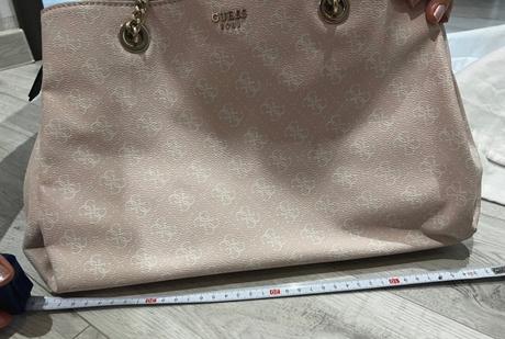 Guess kabelka ruža, guess