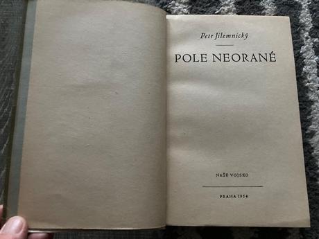 Pole neorané-vyd.1954,