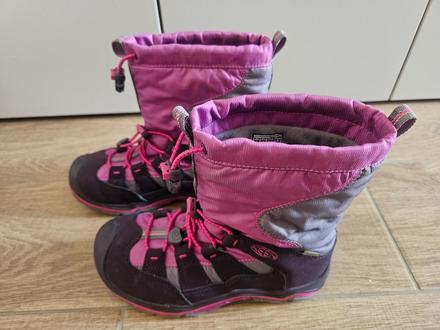 Snehule keen, keen,35