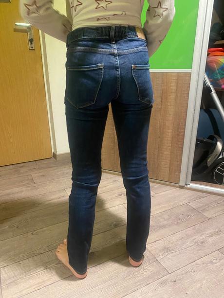 Dievčenske rifle, reserved,134