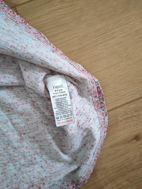 Krásne kvietkované šaty next, veľ.110, next,110