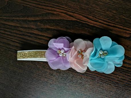 Komplet na 1. narodeniny, 80