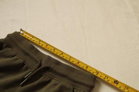 Kvalitné hrubšie bavlnené kraťasy + kufrík na dôle, f&f,122