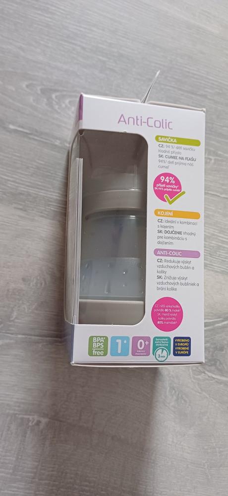 Dojčenská antikolikova flasa, 