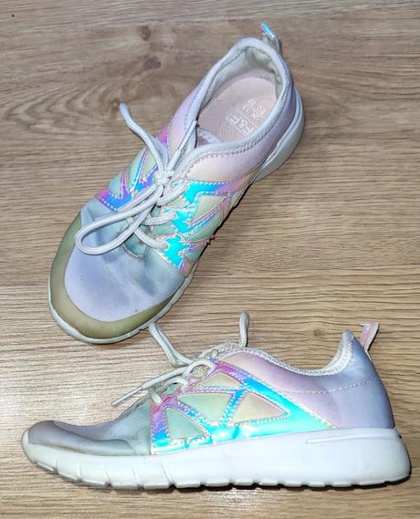 Odlahcene duhovane tenisky, f&f,32