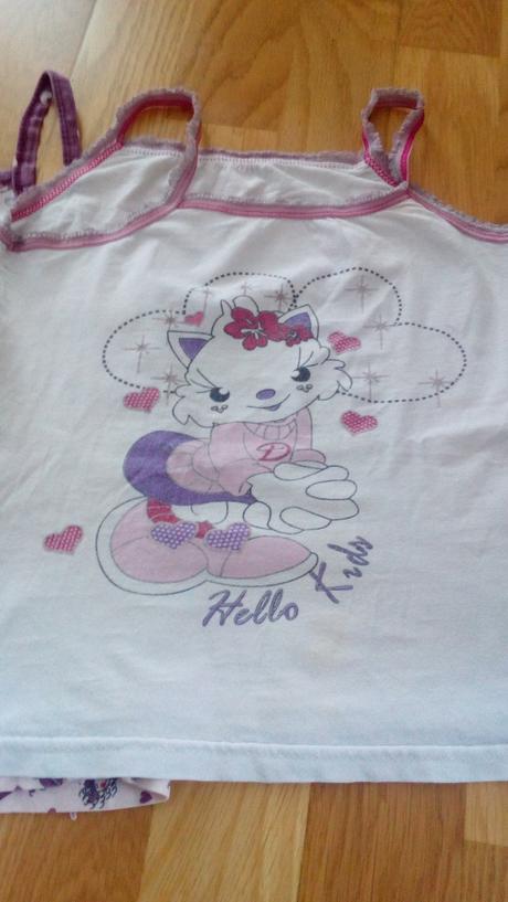 Dievčenské tielka, 104