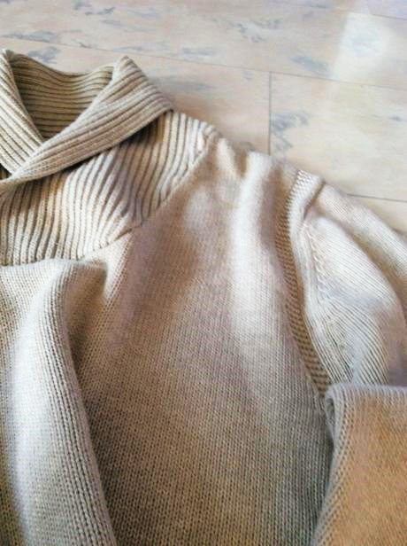 Kvalitný teplý pulóver, l