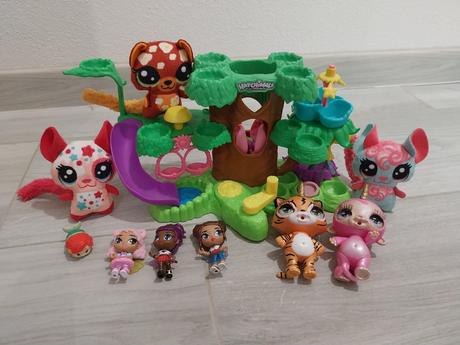 Domcek/strom hatchimals+figurky, 