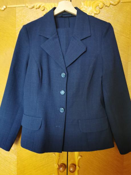 Tmavomodrý kostimek damsky, 40