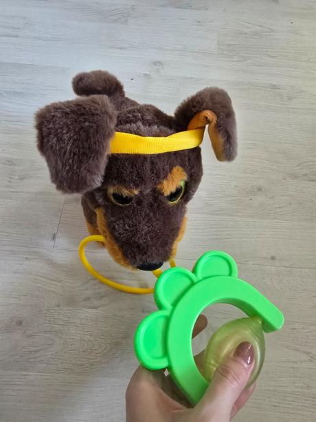 Interaktívne šteňa na kolieskach, 