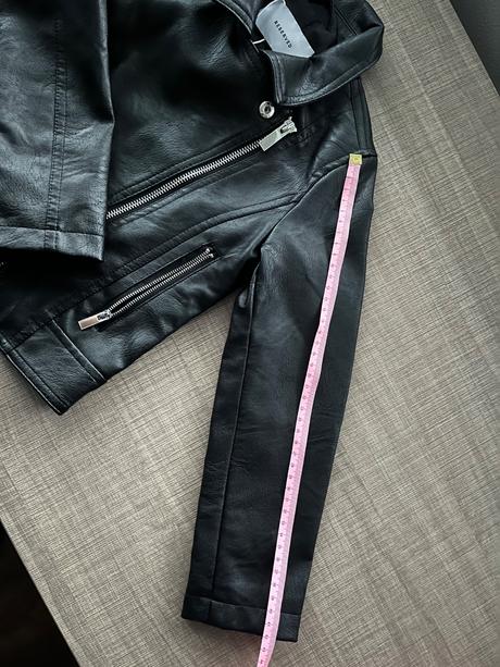 Kozenkova bunda, reserved,122