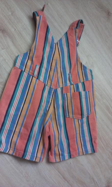 Nohavice krátke s trakmi, 98