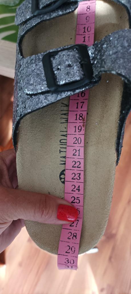 Strieborné šlapky, 40