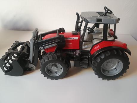 Traktor ferguson,