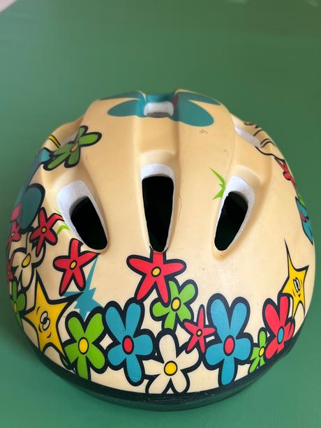 Detska cyklisticka prilba, s