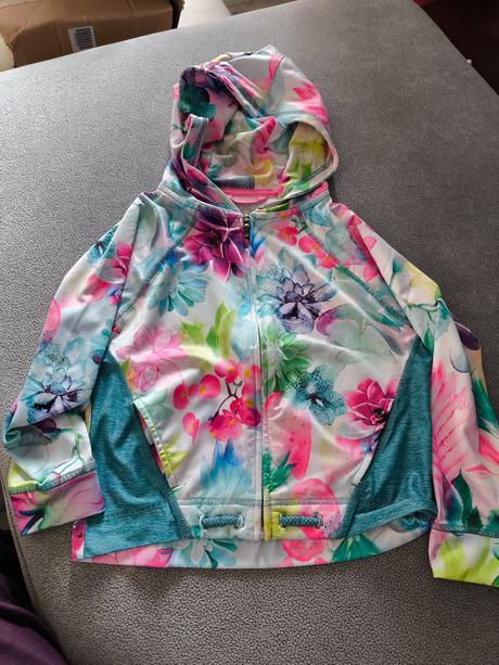 Balík oblečenia pre dievča veľkosť 122/128, 122–134