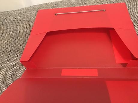 Kancelársky plastový box uzatvárací a4,