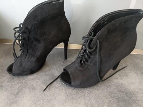 Raz obuté topánky, veľ.38, darujem k nákupu, 38