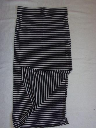 Prúžkovaná sukňa s rázporkom, m