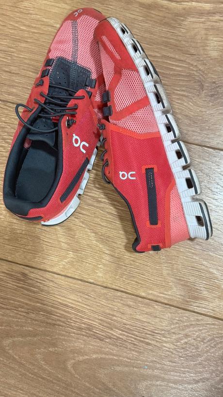 On cloud tenisky, 37