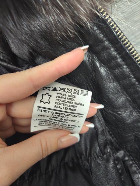 Vesta z pravej kozusiny steffel, s