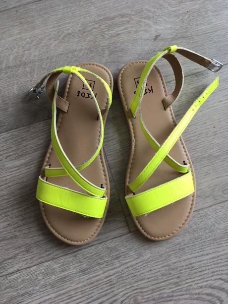Nové sandálky, sinsay,33