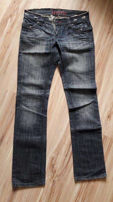 Dámske rifle, kenvelo,28