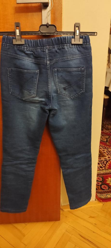 Rifle s gumičkou v páse, 134