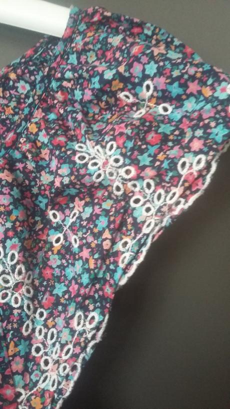 Krásna romantická blúzka divided, 36