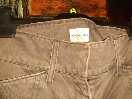 Calvin klein sivé rifle č.38, 38