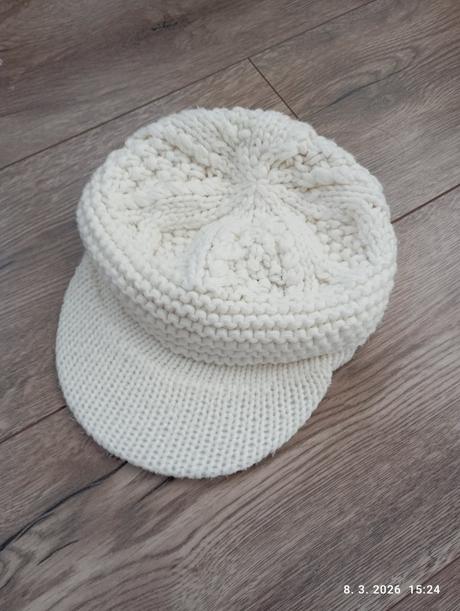 Teplá "šiltovka" (už s poštovným), 