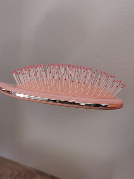 Kefa na vlasy framar,