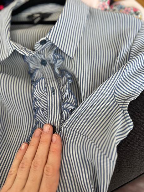 Pruzkovana priehladna bluzka s maslou, h&m,s