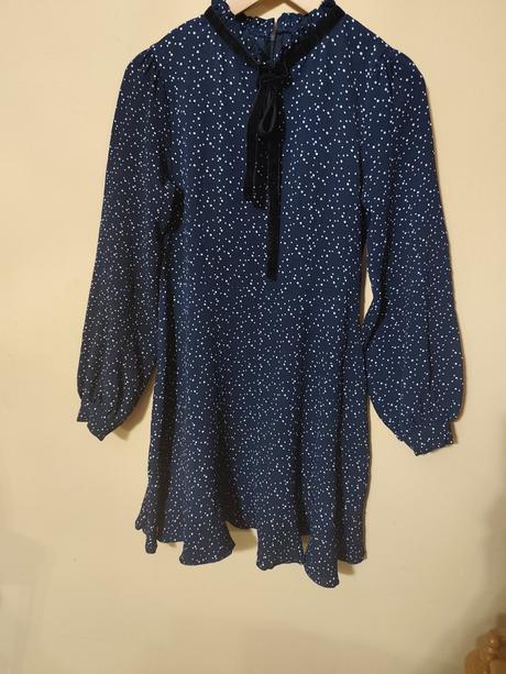 Krásne modré elegantné šaty, 152