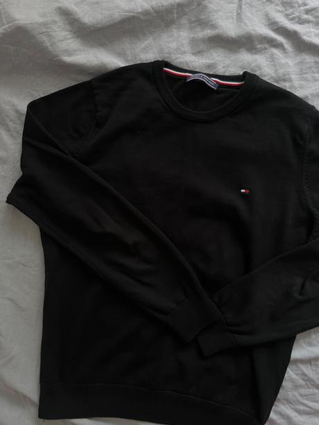 Cierny svetrik, xl