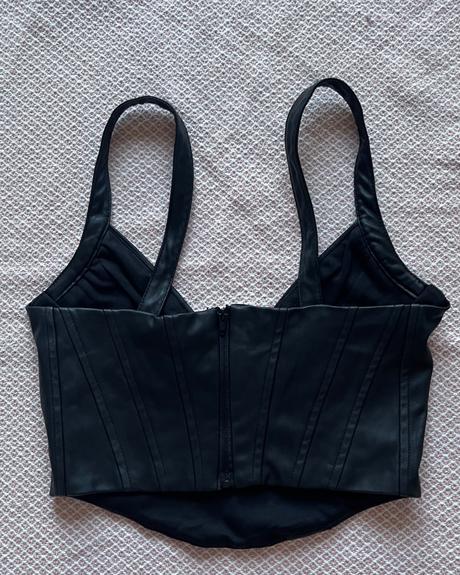 Čierny korzetový koženkový crop top, amisu, xs/34, amisu,xs