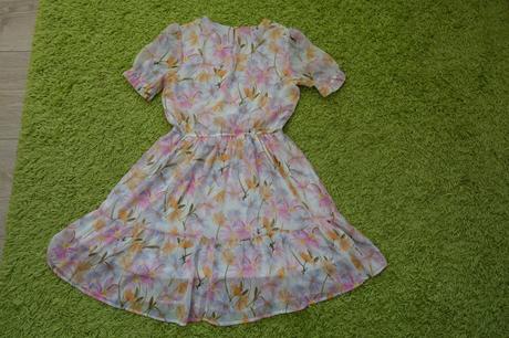 Šaty s kvietkami, reserved,146