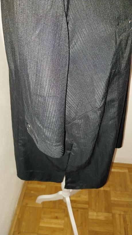 Čierna blúzka pre moletku, 54