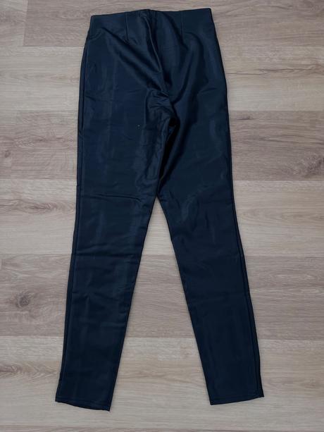 H&m dámske čierne legíny, h&m,s
