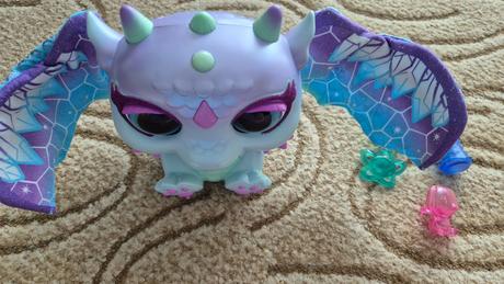 Snežný drak furreal,