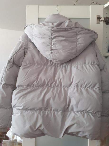 Zimna dievcenska siva vetrovka, 170