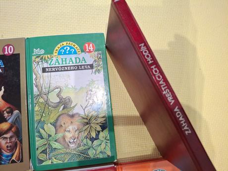 18 knih zo serie traja pátrači, 