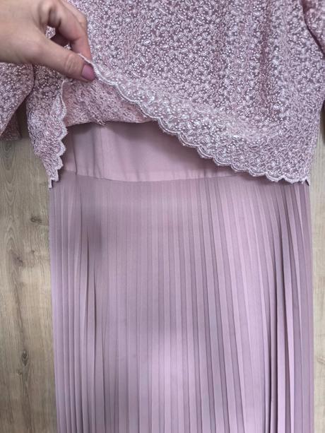 Spoločenské šaty, 40