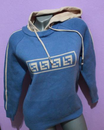 Pulover s kapucnou, xs