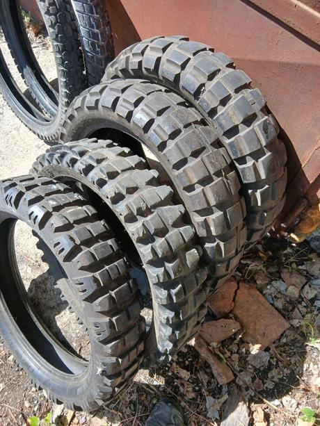 Moto pneumatiky terénne - predné aj zadné,