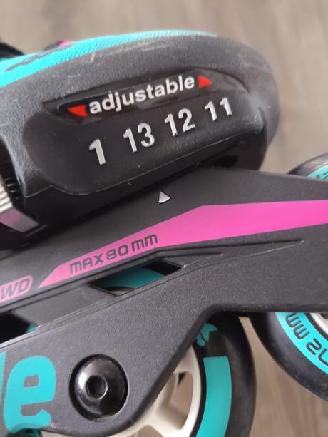 Kolieskové korčule, rollerblade,28