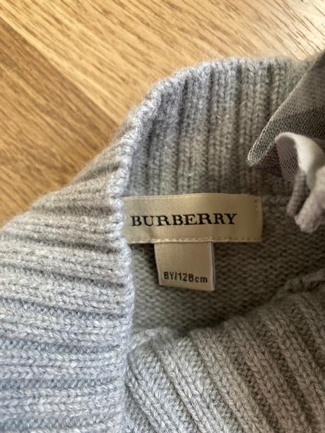 Svetrik, burberry,128