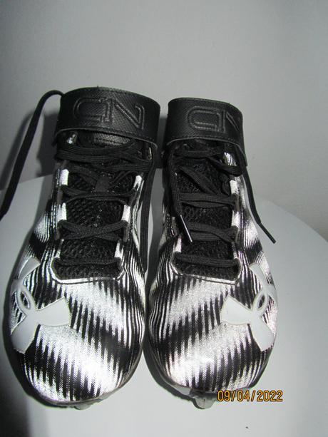 Kopacky under armour, 42